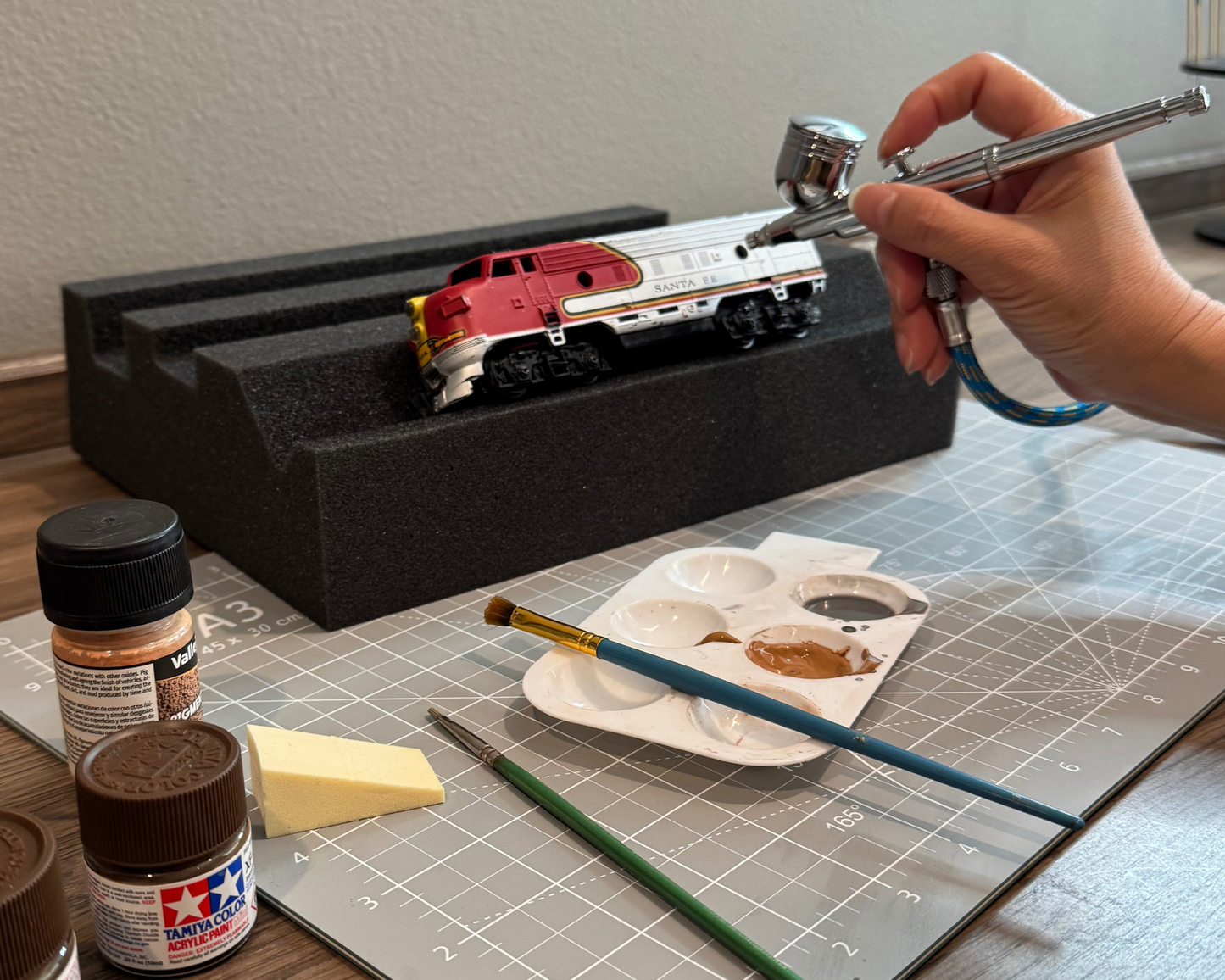 HO Handy Holder PRO